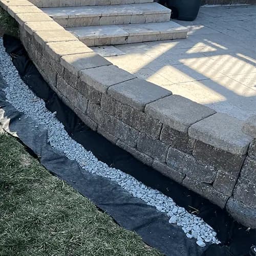 Retaining wall with integrated drainage system - Kansas City